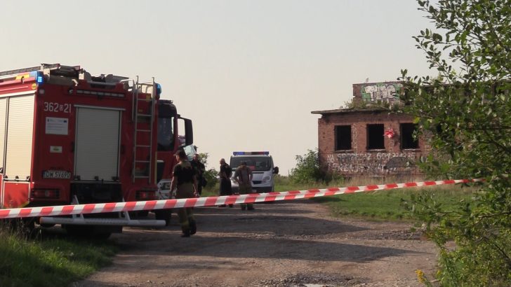 STANISŁAWÓW: Po(d)rzucone odpady (WIDEO)
