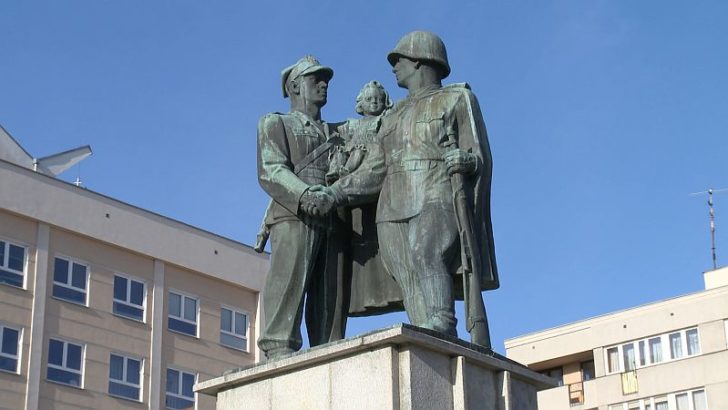 Kontrowersyjny monument znajdzie nowe miejsce