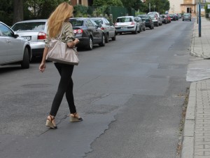 pieszy beztroski