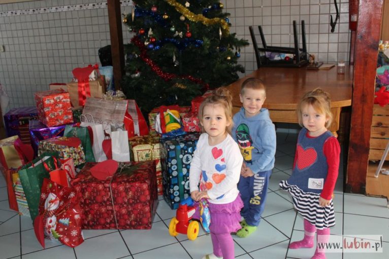 LUBIN/ŚCINAWA. Z choinki serca dar
