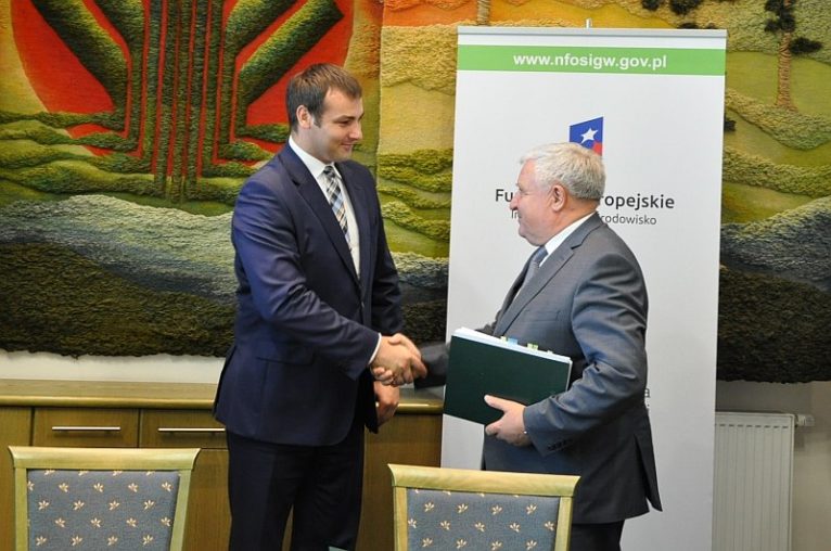ŚCINAWA/WARSZAWA. Do stolicy po 35 milionów